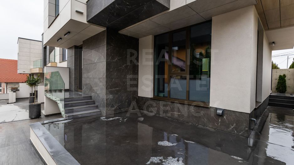 Vânzare, townhouse, 3 nivele, 180 mp, Balcani, Buiucani - Poză 2