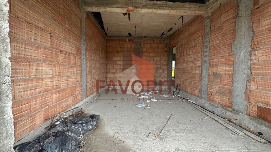 Duplex | Parter + Etaj | Toate utilitatile | Curte generoasa | Garaj | - Poză 12