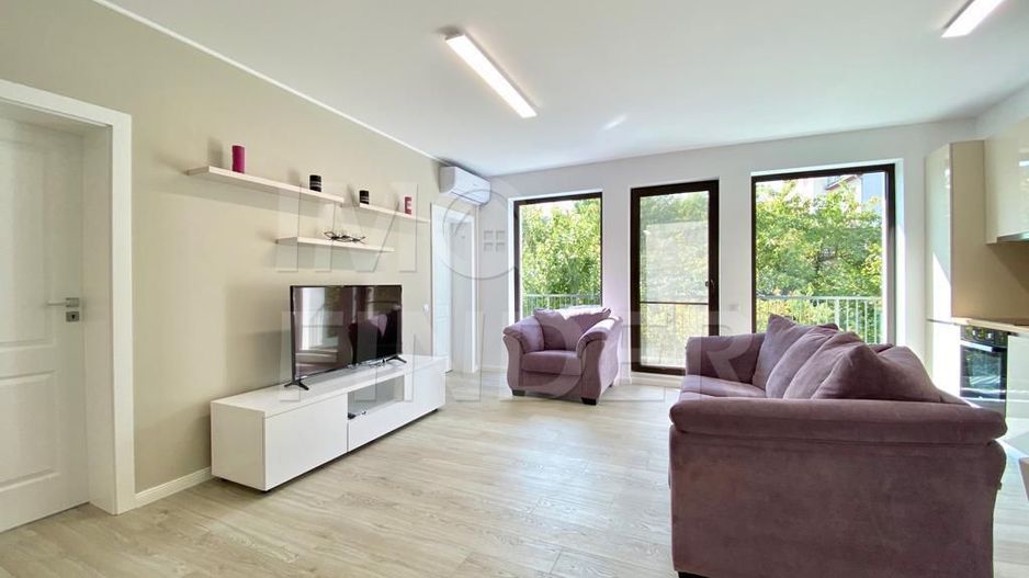 Inchiriere apartament 3 camere situat in vila privata, zona UMF - Poză 4