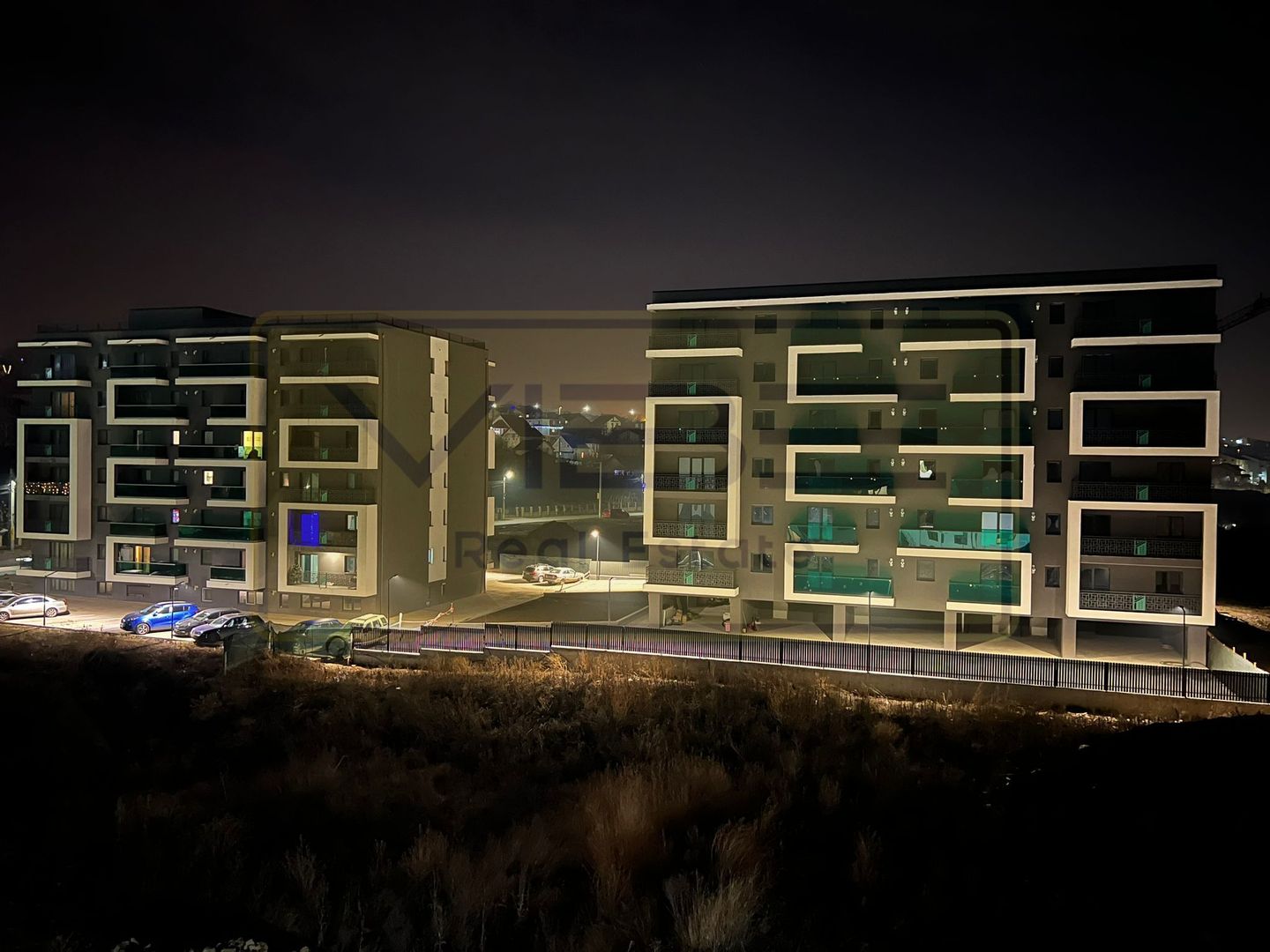 Apartament premium + parcare Bucium -  Mega Image - Poză 14