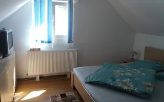 Cabană în Rânca cu 500 mp teren și panoramă impresionantă - Poză 18