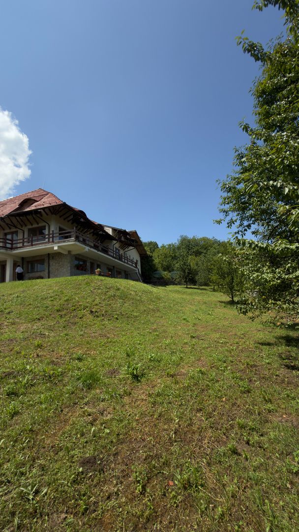 Pensiune Vila Prahova Breaza  10 camere | 3862 mp teren - Poză 32