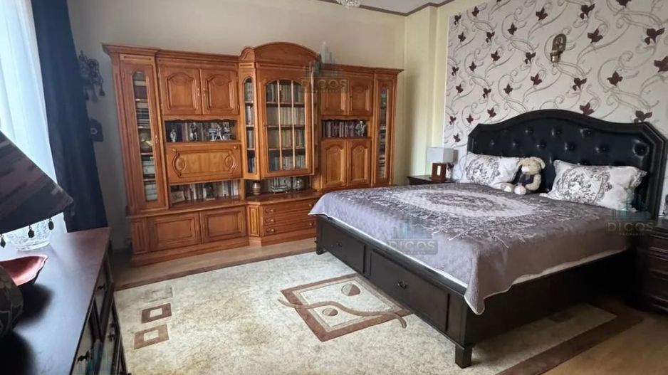 Casă de vânzare pe strada Tudor Vladimirescu - Poză 16