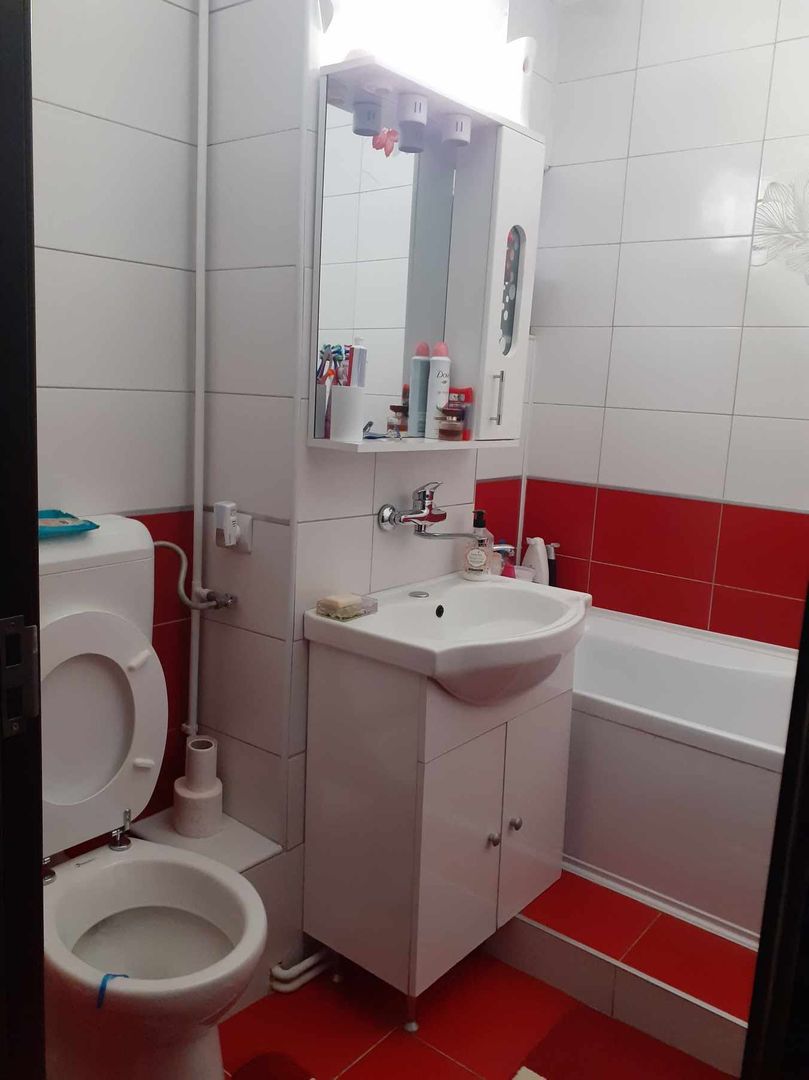 Ag EUROPA vinde ap. 3 cam. 48mp la PARTER în Micro 16. - Poză 8