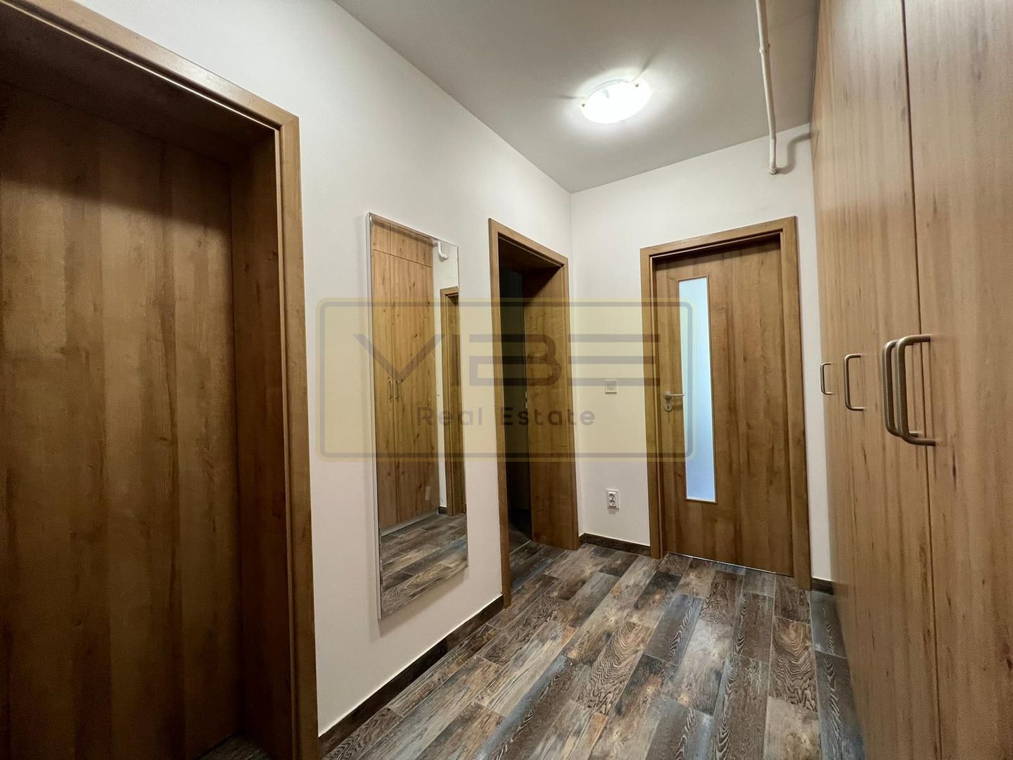 Apartament 2 dormitoare + living Podu Ros - Poză 16