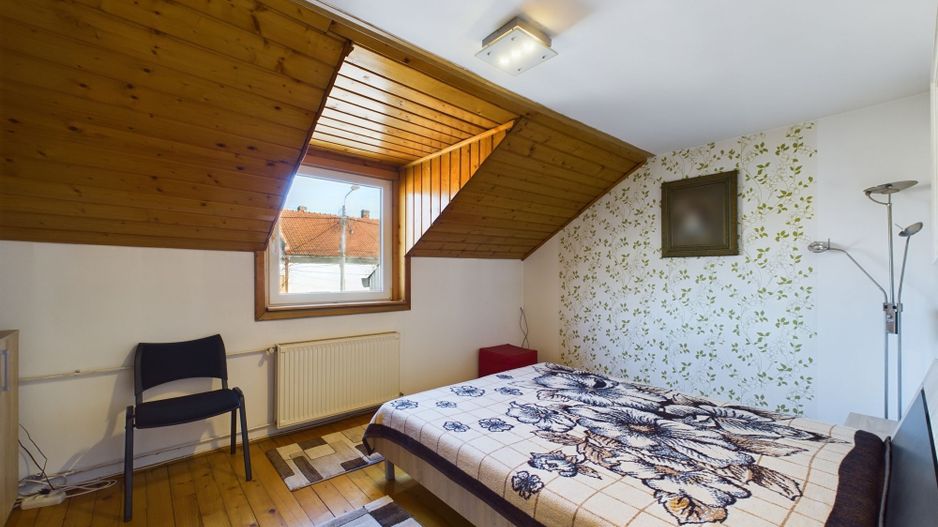 Casă spațioasă în zona Blașcovici, Timișoara - Poză 22