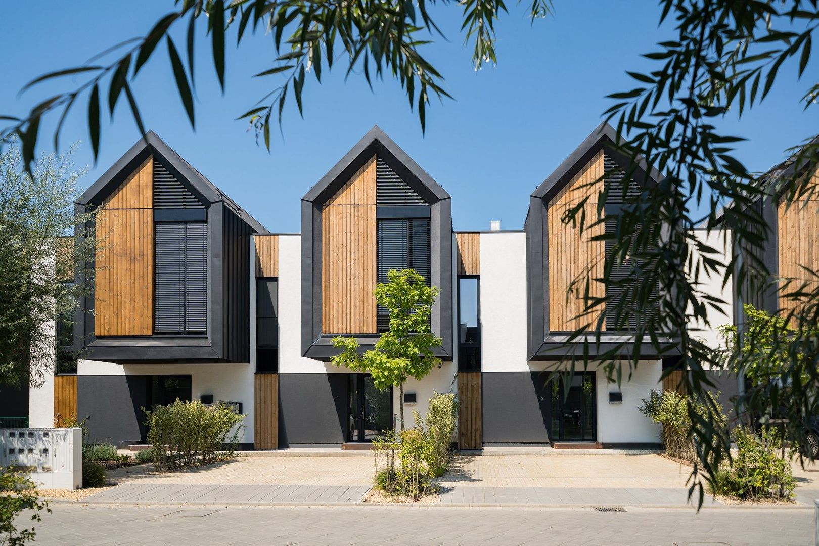 Vila cu 4 camere si mansarda in Amber Forest - Poză 1