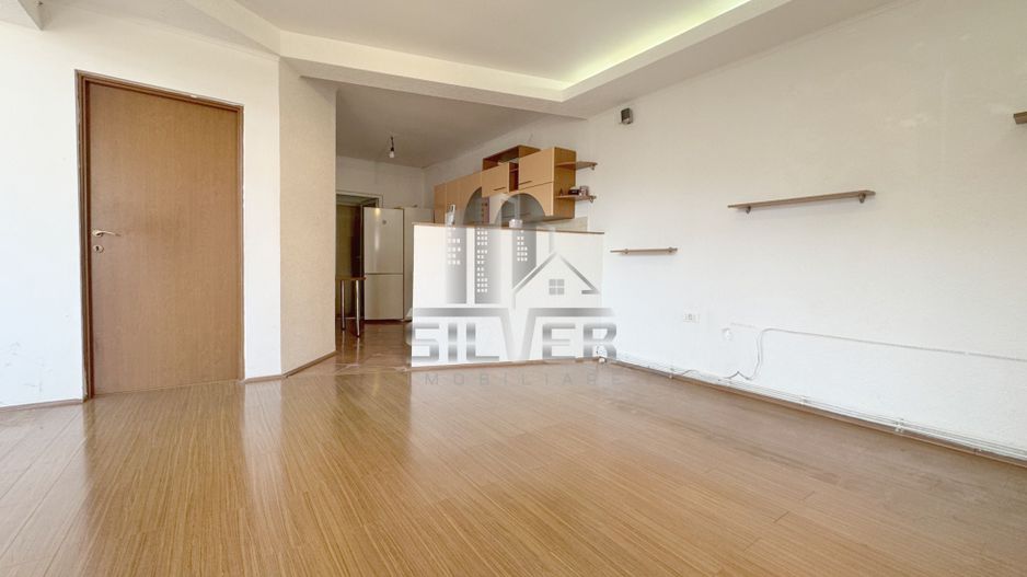 Casa cu curte comuna la 5 minute de Vivo! - Poză 3