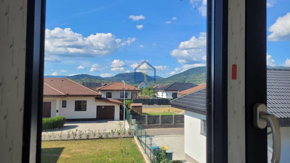 Duplex de vaznzare sat Sasar cartier nou de case spatioase - Poză 9