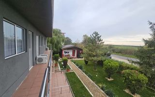 Pensiune de vanzare in Venus - Poză 5