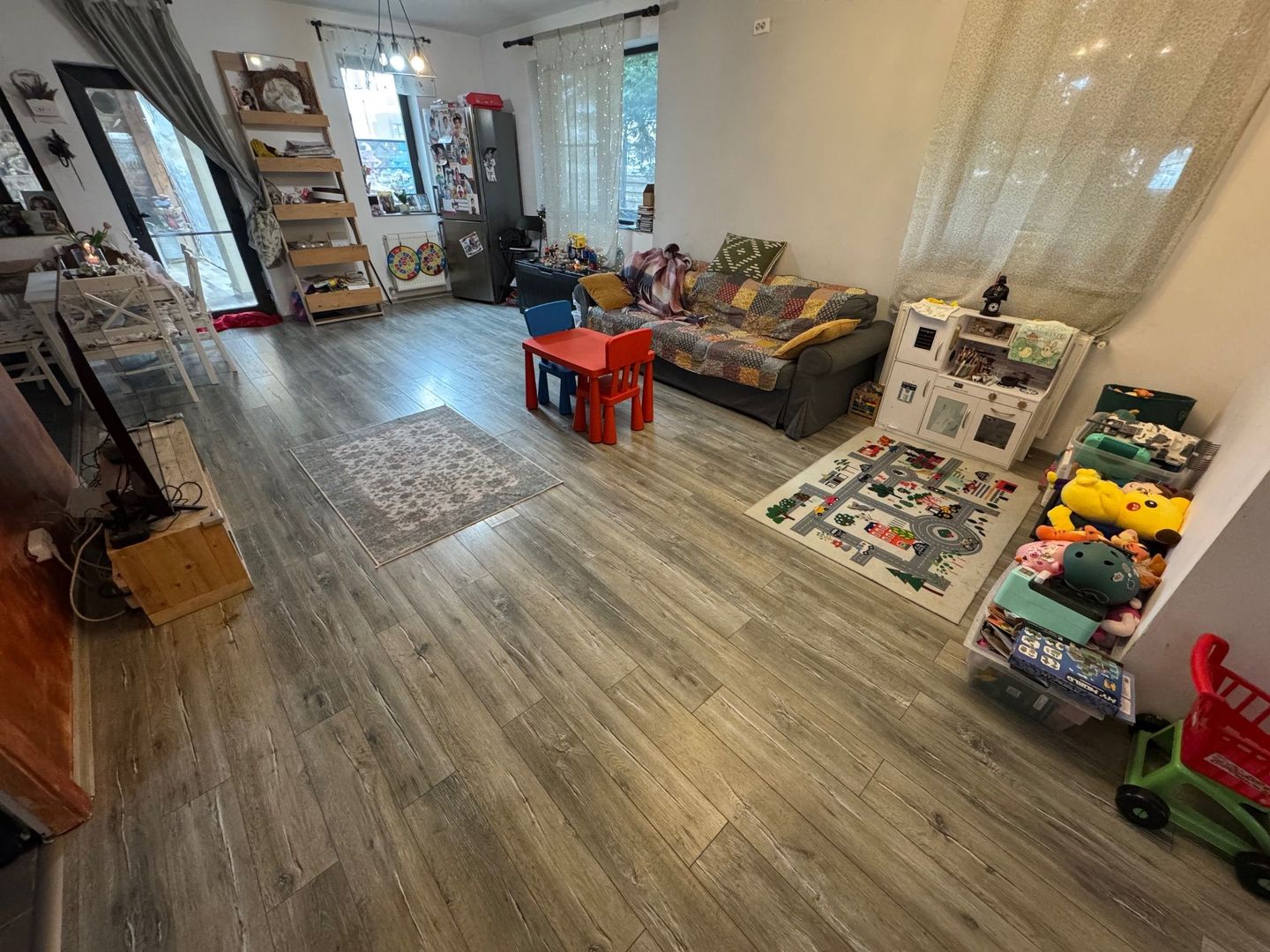 Vila 23 august 4 camere,  teren 230m2 - Poză 4