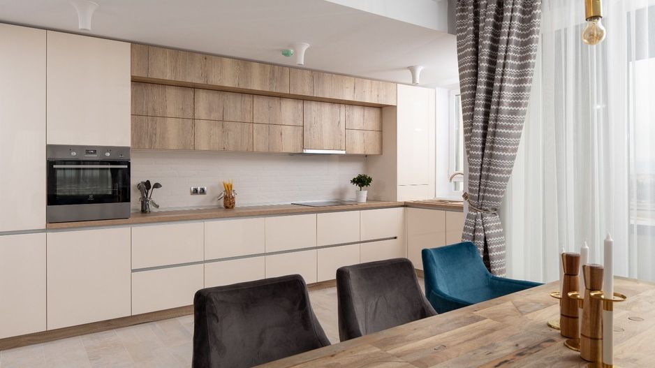 Inchiriem penthouse 4 camere mobilat lux  Coresi - Avantgarden - Poză 4