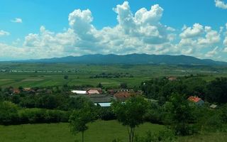 Casa traditional saseasca, in pitoareasca asezare Arini, Brasov - Poză 1