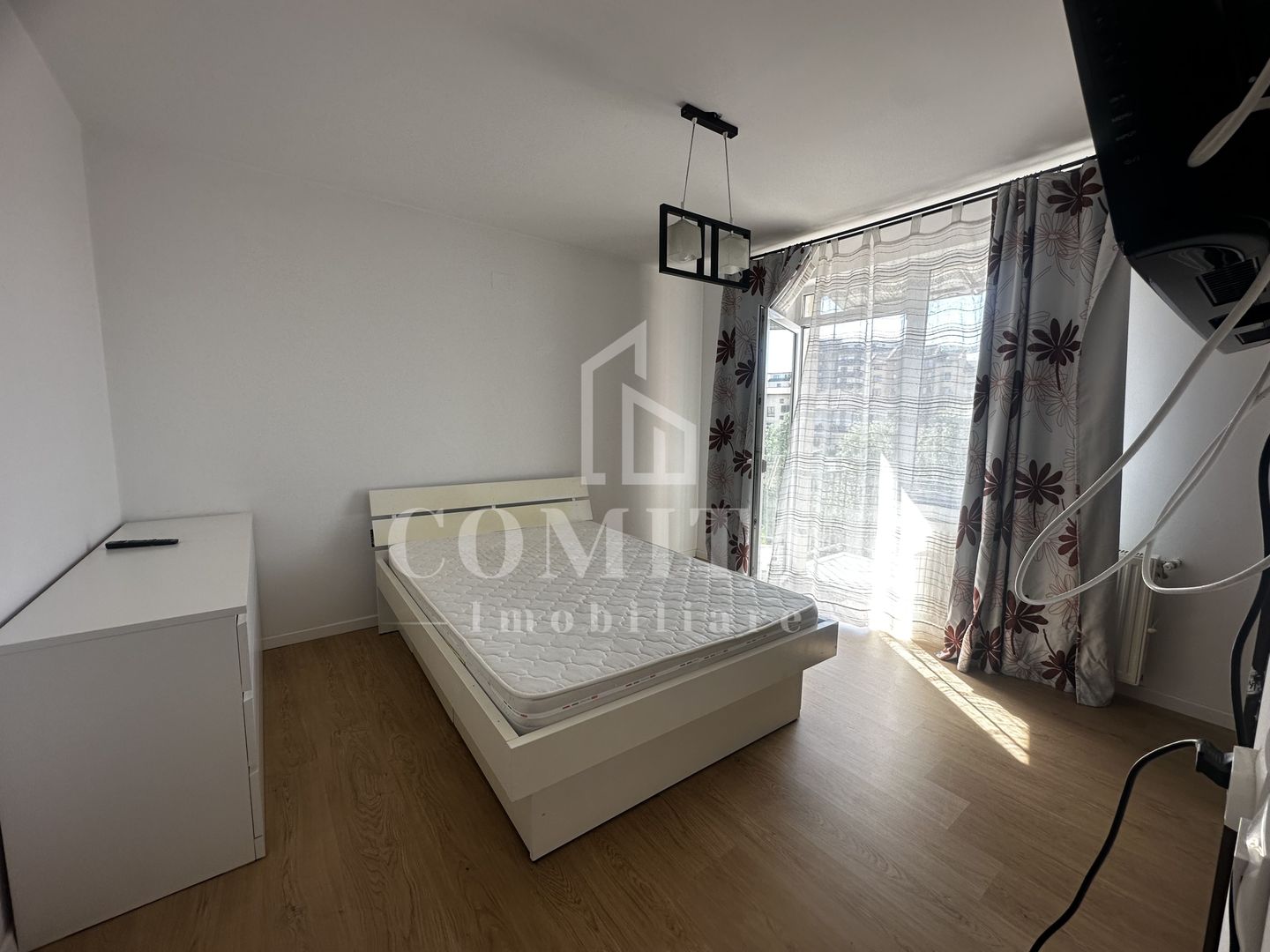 Apartament la etaj intermediar | 3 camere | Zona Eroilor - Poză 9