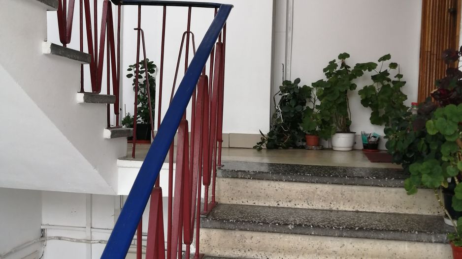 2 camere zona pietei Tractorul - Poză 14