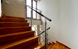Casa spațioasă și primitoare cu garaj dublu, în Braytim – Soarelui - Poză 24