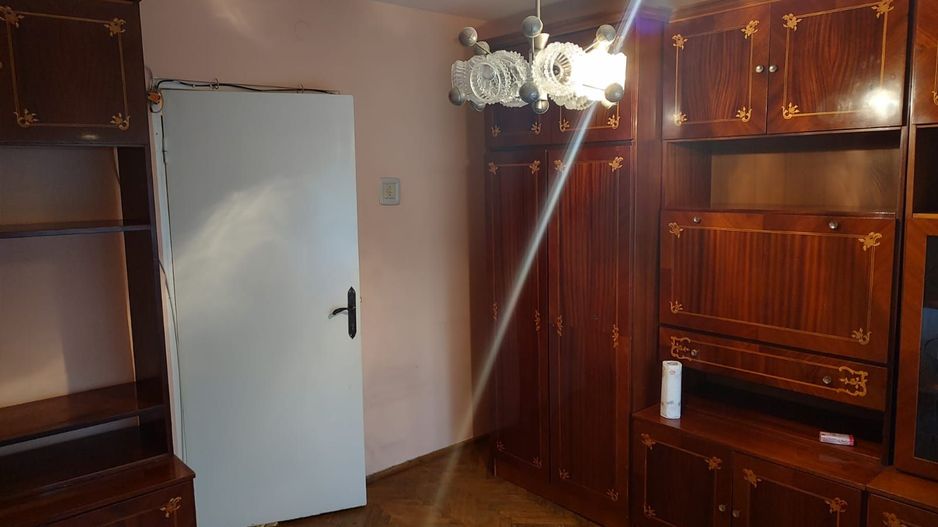 ageuropa.ro vinde Ap. 2 cam. 55mp Etaj 2 în Carpați 1. - Poză 7