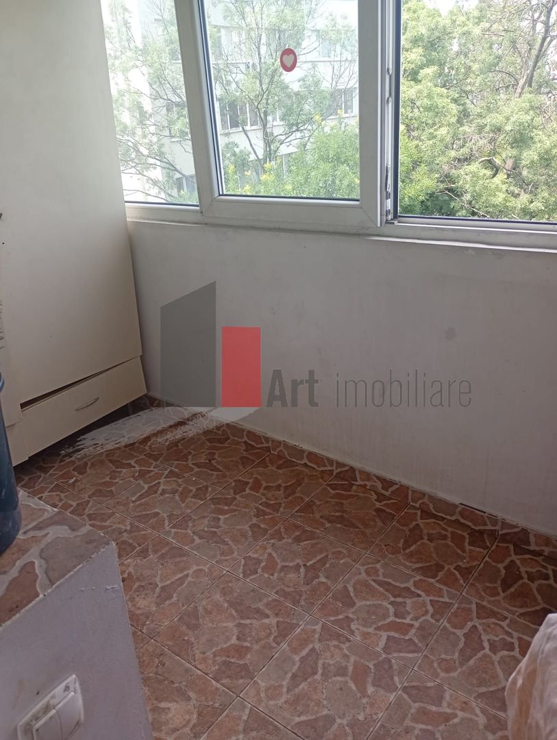 Apartament 2 camere, 2 balcoane bdul Basarabia - Poză 3