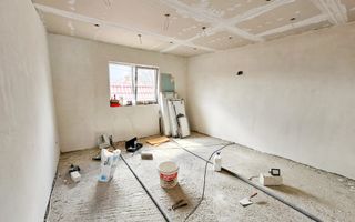 Casa 12 camere, pretabila ca pensiune sau pentru apartamentare - Poză 5