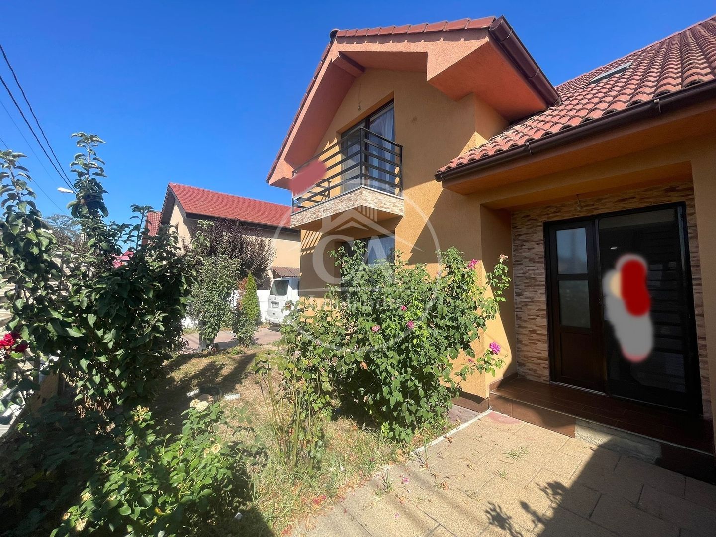 Casă de vânzare cu 4 camere în Cartierul Tineretului, Oradea - Poză 3