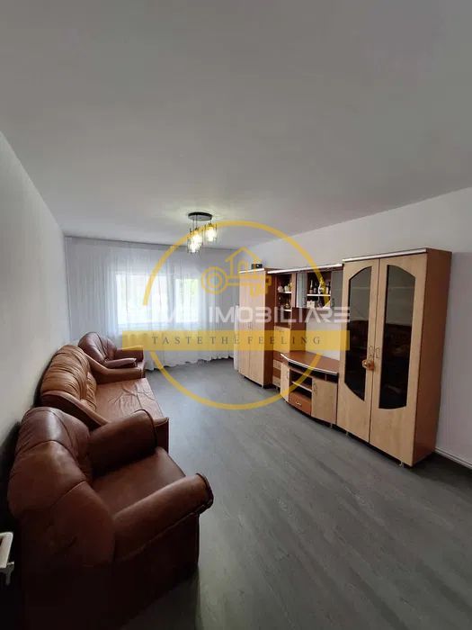 3 camere decomandat renovat zona Mircea cel Batran - Poză 5