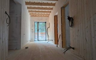 Pensiune Cabana 280mp-teren 1169 mp-foisor-200 m de Lac Colibita - Poză 4