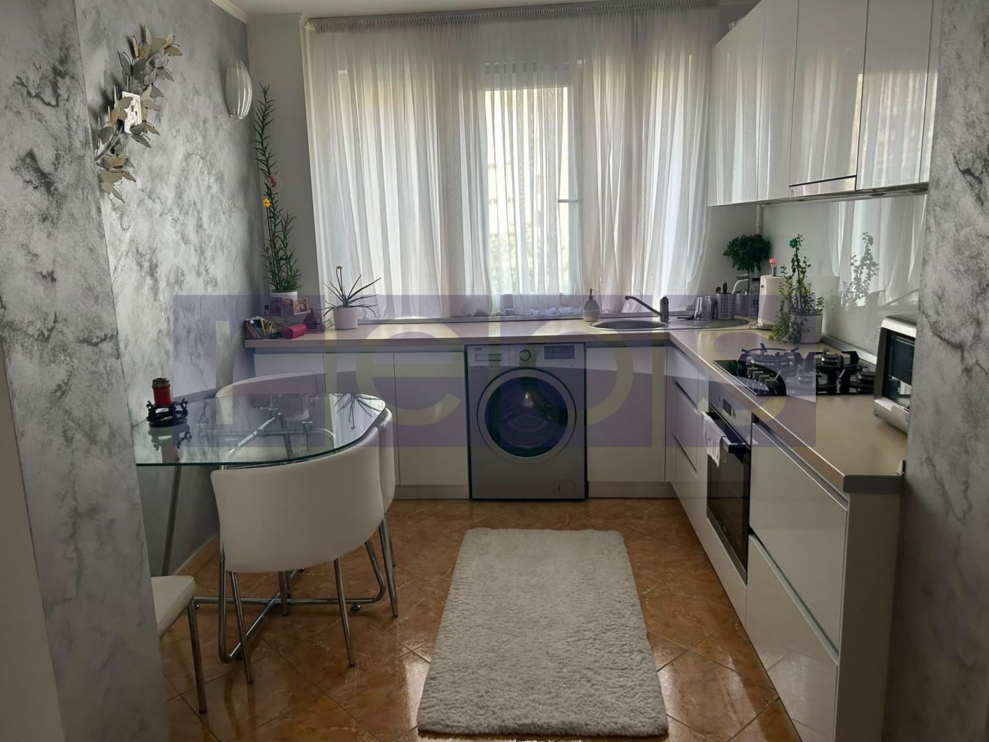 VANZARE 3 CAMERE DECOMANDAT DRISTOR - Poză 1