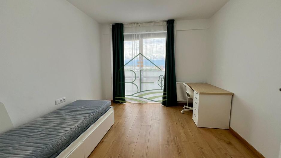 3 camere cu terasă generoasa și vedere spre Munții Făgăraș - Poză 5