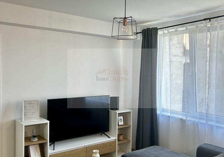 Inchiriere apartament 2 camere, ultracentral –zonă Piața Mihai Viteazu - Poză 2