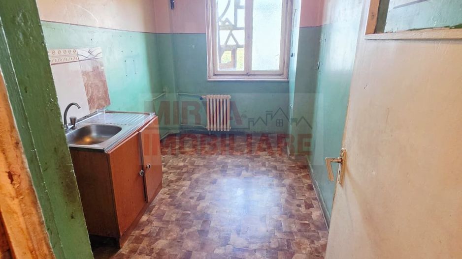 Apartament 2 camere de vanzare, Nord, bloc cu bulina - Poză 4