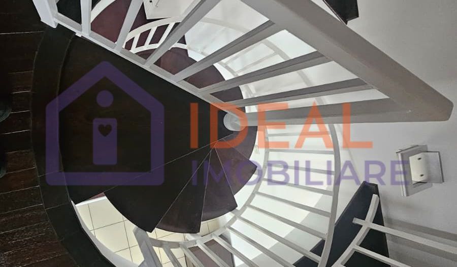 Casa Individuala cu 4 camere si garaj, zona Strand - Poză 9