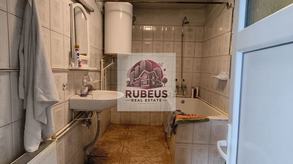 Refugiul la marginea pădurii in Orșova, pe malul Dunării - Poză 15