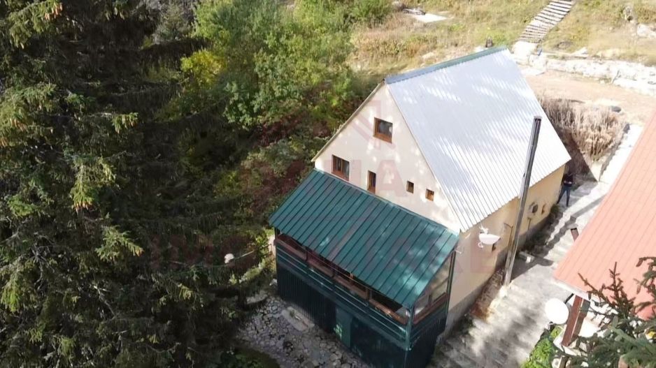 CASĂ\ VILĂ 6 CAMERE, LA MUNTELE MIC,JUD. CARAȘ-SEVERIN\ COMISION 0% - Poză 10