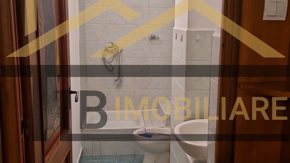 Apartament cu 3 camere, 65mp, zona UMFST - Poză 8