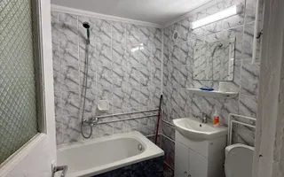 "Casa bunicii" la vanzare in zona Vatra Luminoasa - Poză 11