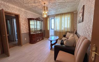 Apartament cu 3 camere  | 55 mp | Centru  |  Comison 0 - Poză 2