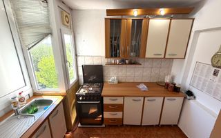 3 camere decomandat etaj 3 Bigul Nou -centrala -72mp - Poză 3