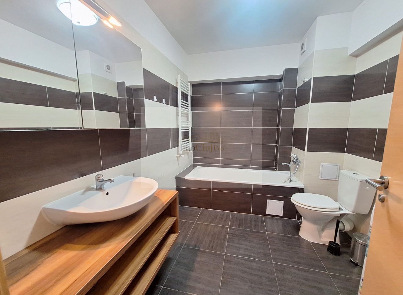 INCHIRIERE 2 camere, parcare subterană – Iulius Mall- Pet friendly - Poză 5