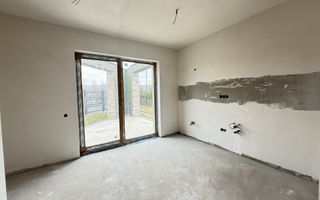 Duplex, pe o strada retrasa, zona Iulius Mall si Baza Sportiva ! - Poză 2