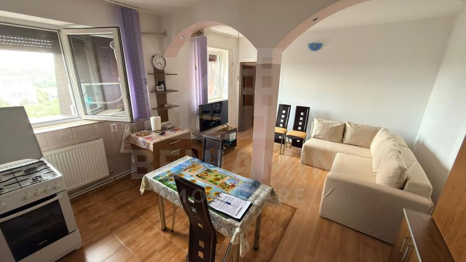 2 camere - 44mp - modern - mobilat - utilat - centrala - Craiovita - Poză 1
