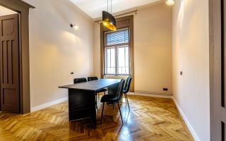 Apartament ULTRACENTRAL cu 3 camere, la cheie, renovat recent - Poză 6