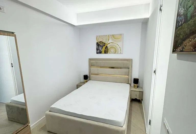 Închiriez apartament 2 camere – Complex Cortina North, București - Poză 8
