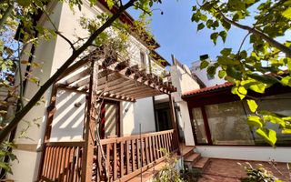 Vilă superbă | *8 camere *Terasă *Grădină | Cotroceni - Poză 2