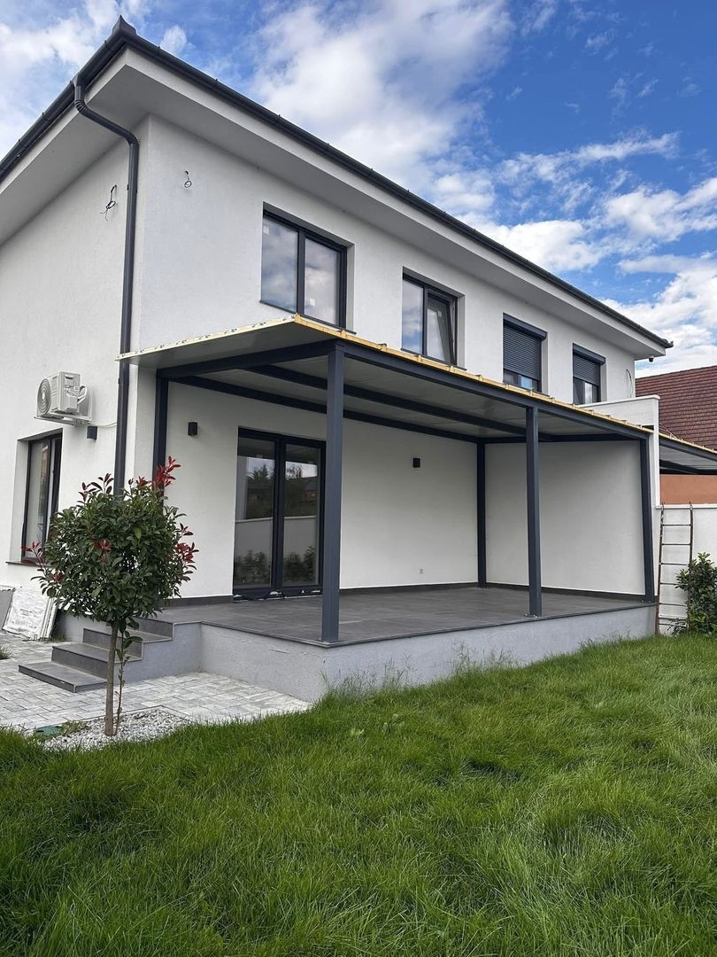 Vila noua, moderna de vanzare – zona Nufarul, Oradea - Poză 1