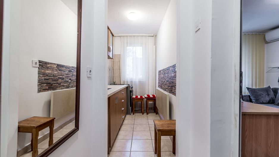 Apartament cu 2 camere, complet mobilat–Arad, zona Vlaicu, Str. Hațeg - Poză 2