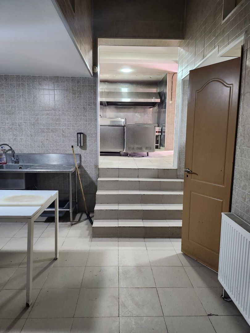 PIPERA/VOLUNTARI  Vilă 3 Nivele Curte & Locuri de Parcare - Gata de Rebranding! - Poză 16