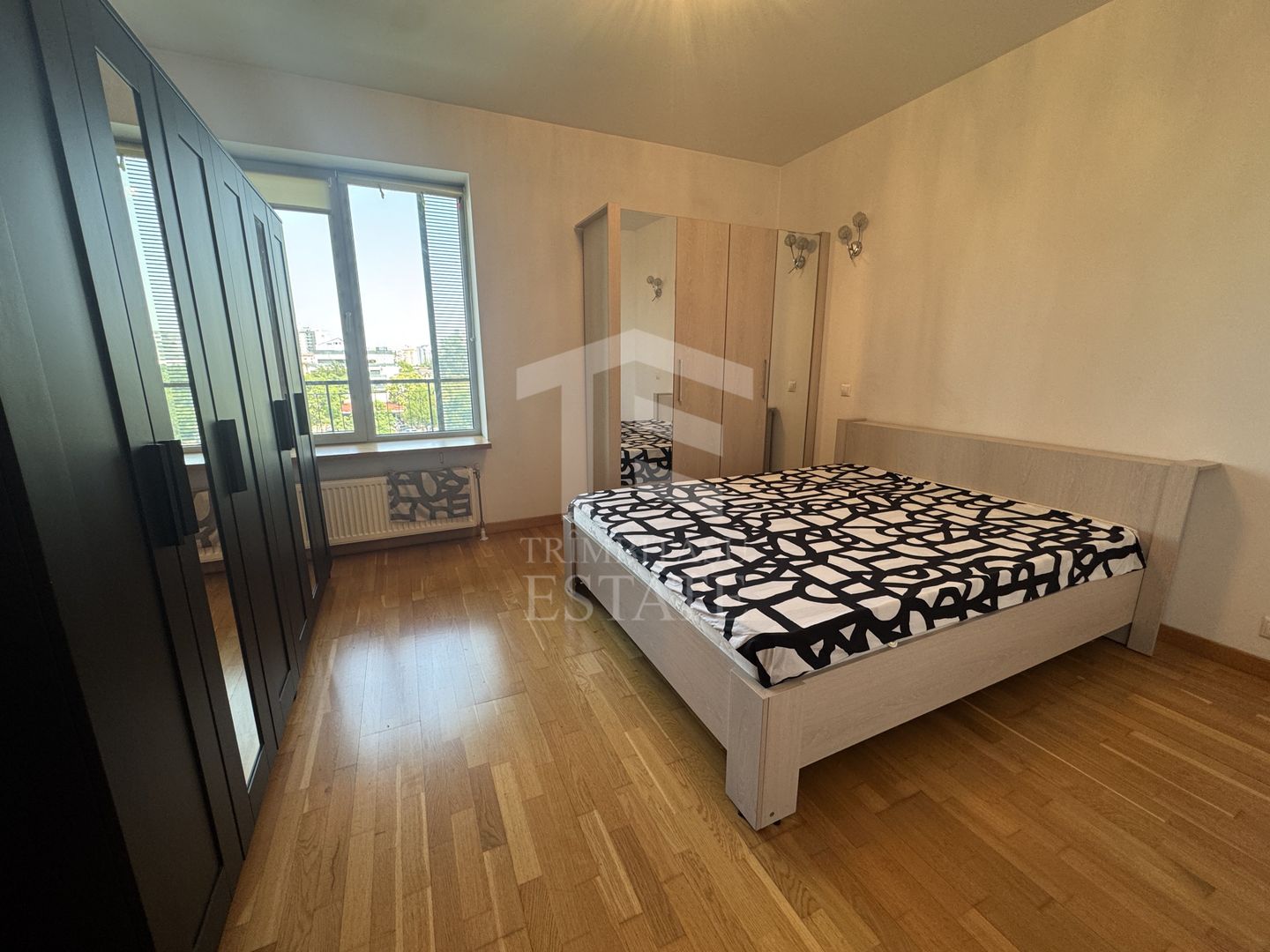 3 Camere Asmitha Gardens 100 mp Metrou 7 m PET FRIENDLY Etaj 2 - Poză 3