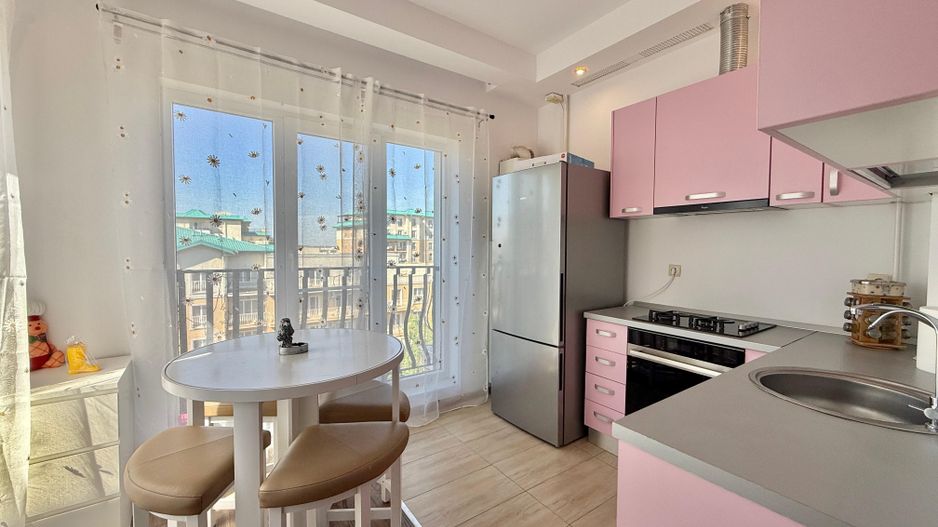 COSMOPOLIS - Apartament cu 3 camere, mobilat si utilat + 2 parcari - Poză 4