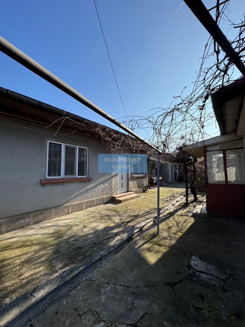 De Vânzare - Casă, Strada Griviței - Poză 11