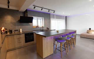 Casă Tip Triplex  Brașov Cartier Izvor - Poză 1